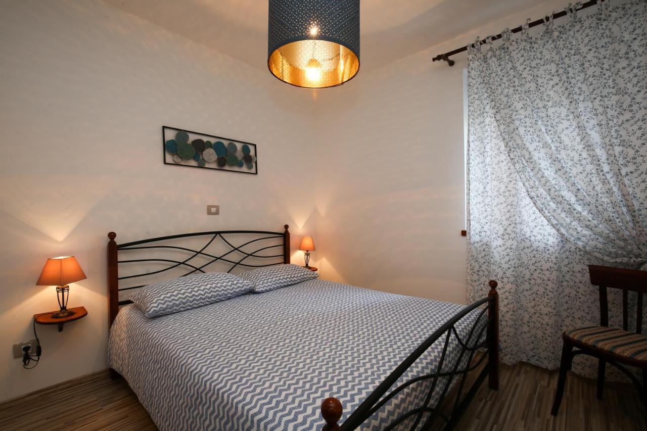 Apartments Fiora Premantura Kültér fotó